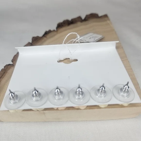 Hannah Accents Rose Stud Set Of 3 Yellow, Peach, Cream 1/2 Inch Retail $24 NWT - Picture 4 of 5